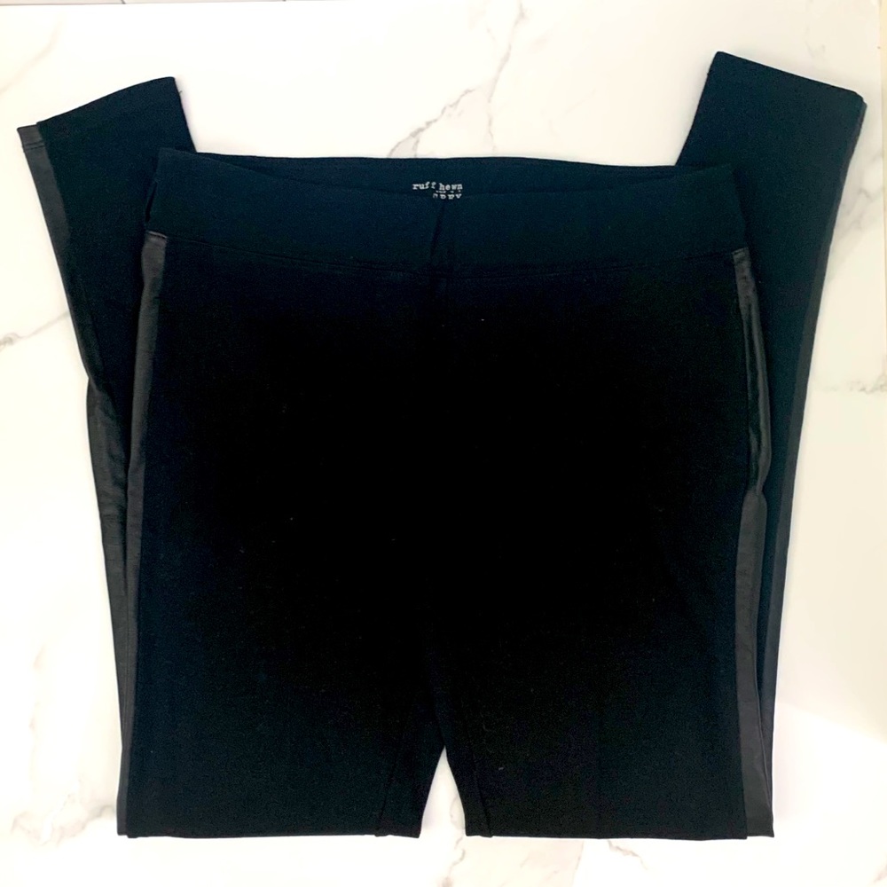 Black leggings w/ faux leather detail. Size S.